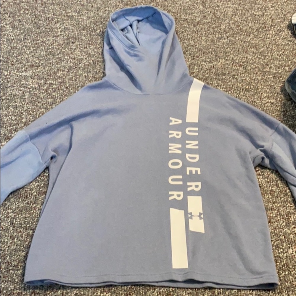 Under armour sweatshirt
